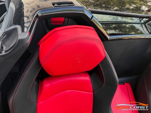 Used 2016 Lamborghini Aventador LP 700-4 image 31