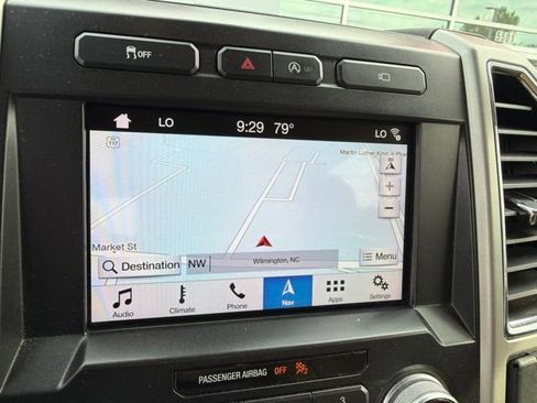 Used 2017 Ford F150 Lariat w/ Equipment Group 502A Luxury AWD/4WD image 17