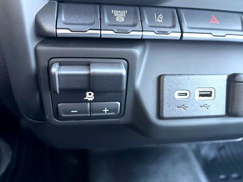 Used 2025 Chevrolet Silverado 3500 W/T w/ WT Convenience Package image 15