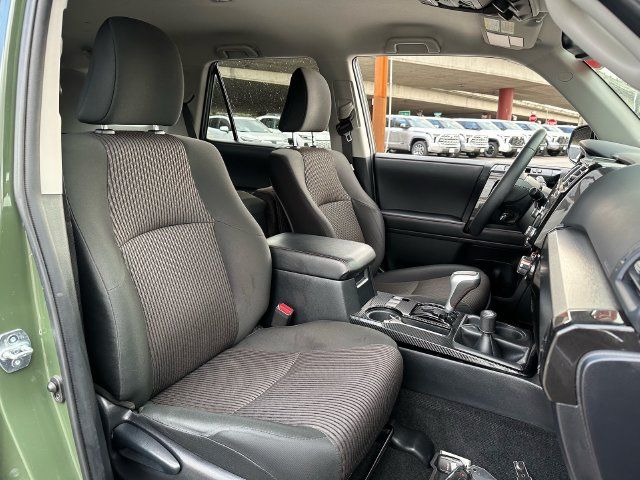 Certified 2022 Toyota 4Runner TRD Off-Road AWD/4WD image 10
