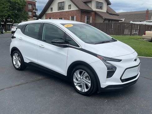 Used 2023 Chevrolet Bolt LT w/ Driver Confidence Package FWD image 29