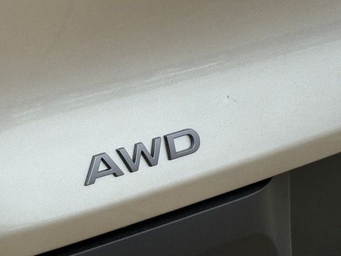 New 2026 Nissan Murano SL image 9