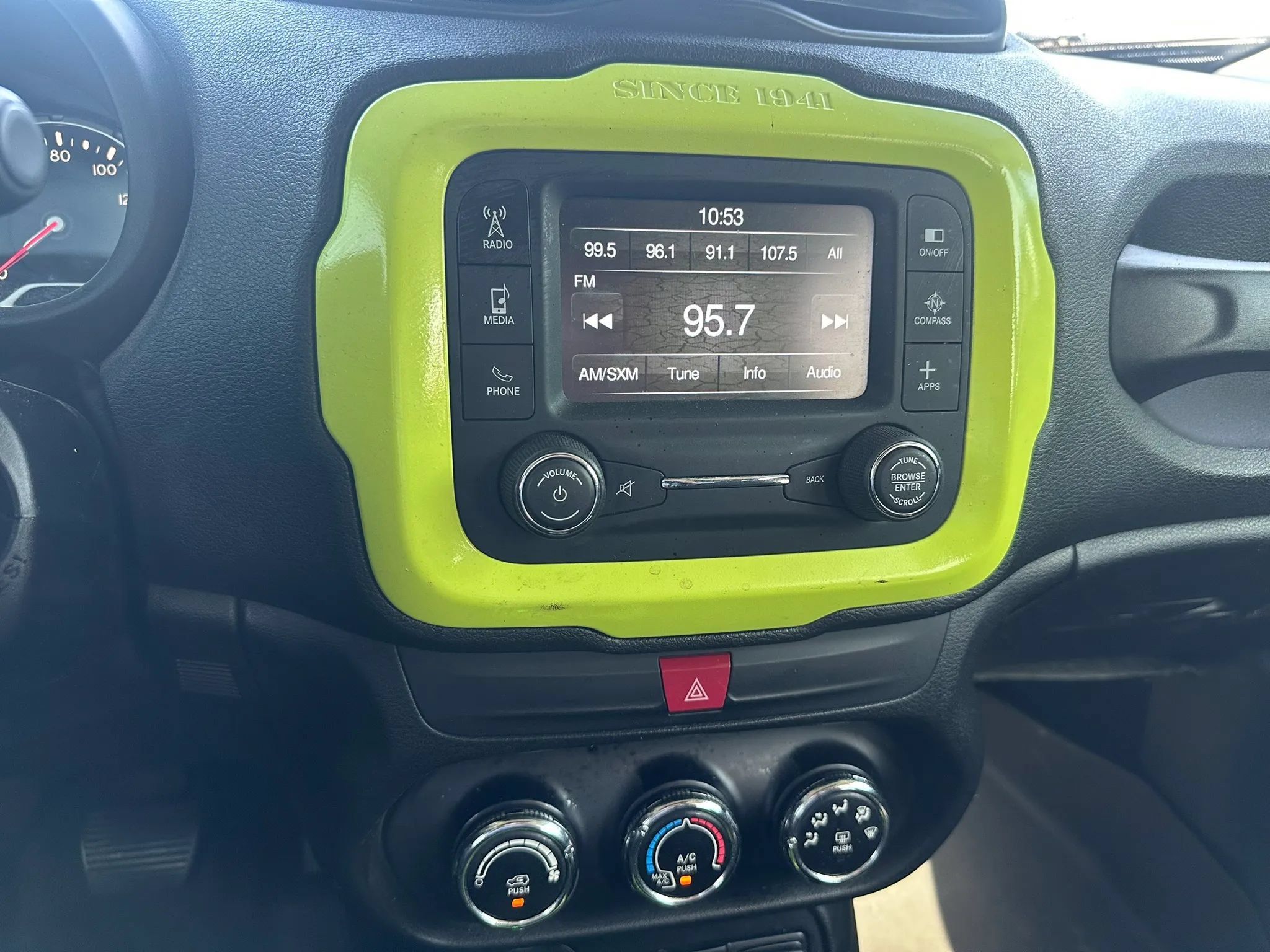 Used 2017 Jeep Renegade Trailhawk w/ Trailer Tow Group AWD/4WD image 15