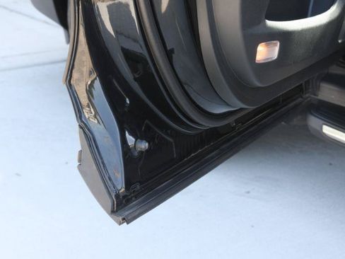 Used 2020 Honda Pilot Black Edition image 23