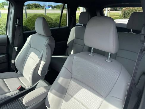 Used 2023 Honda Passport EX-L image 23