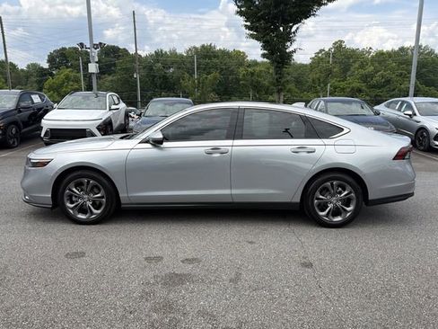 Used 2024 Honda Accord EX image 4