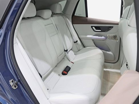 Used 2023 Mercedes-Benz EQE 350+ 4MATIC SUV w/ Exclusive Trim Package image 29