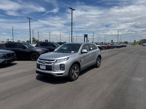 Used 2025 Mitsubishi Outlander Sport ES AWD/4WD image 3