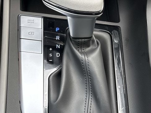 New 2026 Hyundai Elantra SE FWD image 25