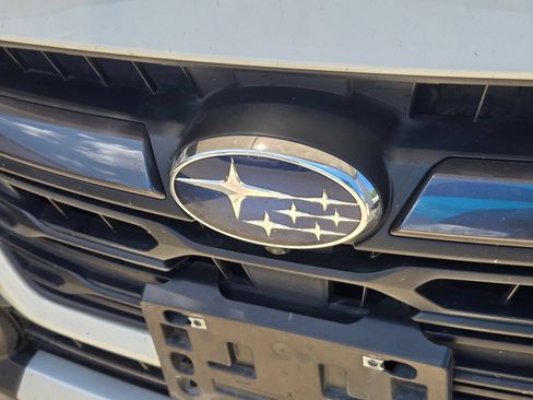 Used 2023 Subaru Outback Touring XT AWD/4WD image 4