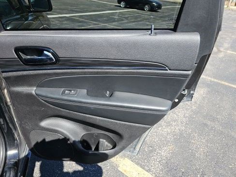 Used 2021 Jeep Grand Cherokee Limited w/ Quick Order Package 28K 80th image 16