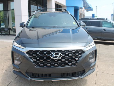 Used 2020 Hyundai Santa Fe SEL w/ Convenience + Premium Package FWD image 2