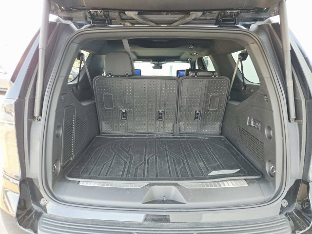 New 2025 Chevrolet Suburban Premier AWD/4WD image 16