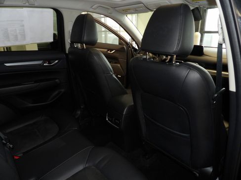 Used 2018 MAZDA CX-5 Touring w/ Preferred Equipment Package image 17