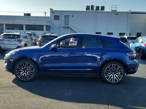 Used 2025 Porsche Macan Turbo image 3