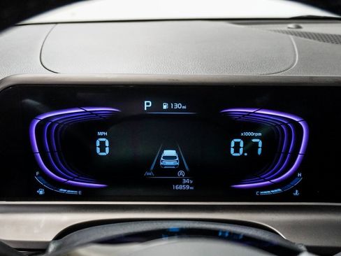 Used 2025 Kia Seltos S image 30