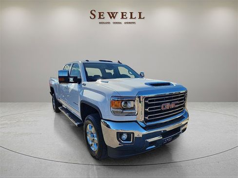Used 2018 GMC Sierra 2500 SLT w/ Duramax Plus Package image 7