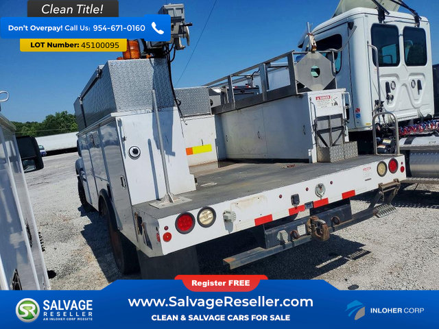 Used 2013 Ford F450 XL w/ Snow Plow Prep Pkg RWD image 3