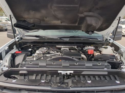 Used 2025 Chevrolet Silverado 2500 LT w/ Safety Package image 24