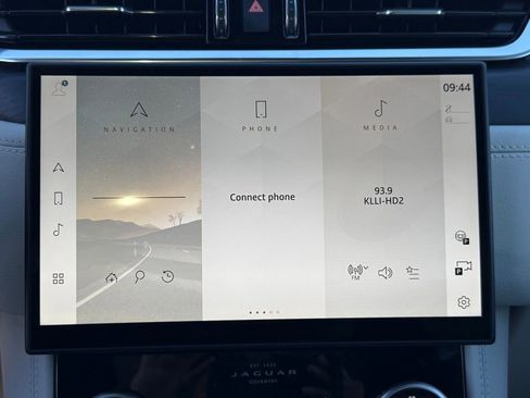 New 2026 Jaguar F-PACE R-Dynamic S image 19