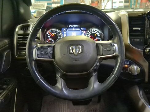 Used 2019 RAM 1500 Laramie AWD/4WD image 2
