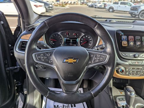 Used 2018 Chevrolet Equinox Premier w/ Infotainment II Package AWD/4WD image 15