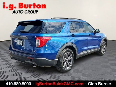 Used 2022 Ford Explorer XLT w/ Equipment Group 202A AWD/4WD image 6