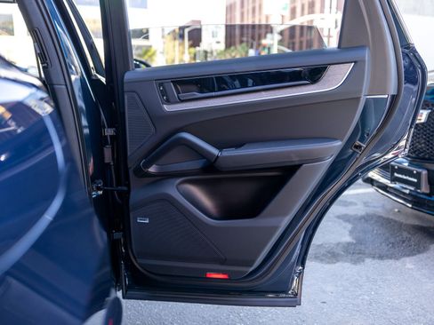 New 2026 Porsche Cayenne image 47