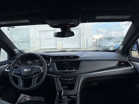 Used 2022 Cadillac XT5 Premium Luxury w/ LPO, Floor Liner Package image 22