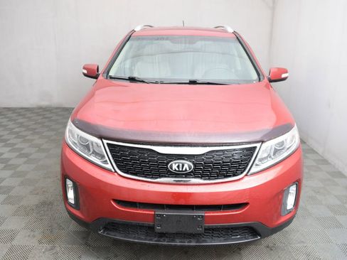 Used 2015 Kia Sorento LX image 2