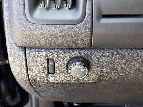 Used 2022 Chevrolet Colorado LT w/ Fleet Safety Package image 15