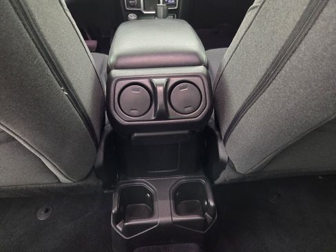 Used 2024 Jeep Wrangler Unlimited Sport AWD/4WD image 24