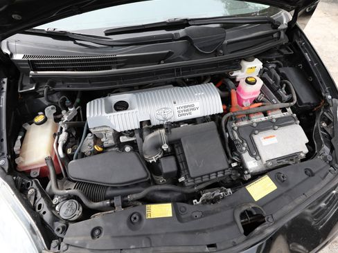 Used 2011 Toyota Prius Five image 21