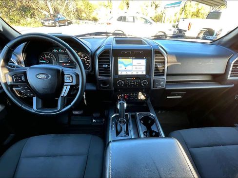 Used 2018 Ford F150 XLT w/ Equipment Group 302A Luxury image 15