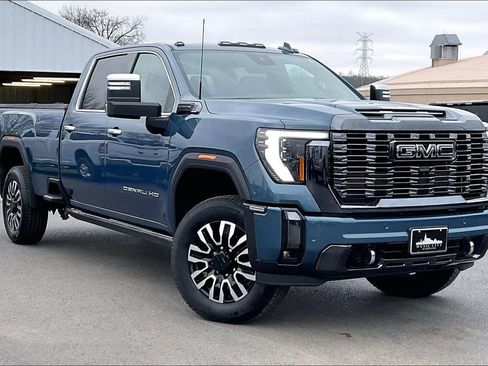 Used 2024 GMC Sierra 3500 Denali Ultimate image 38
