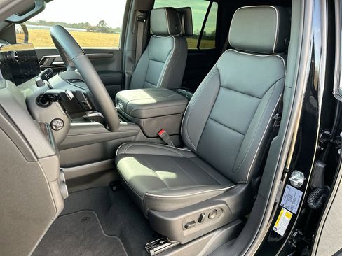 New 2026 Chevrolet Tahoe Premier image 11