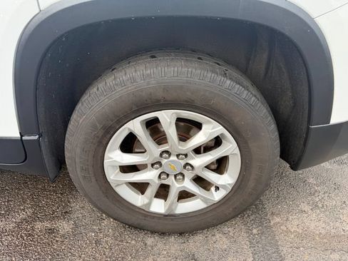 Used 2019 Chevrolet Traverse LT AWD/4WD image 13