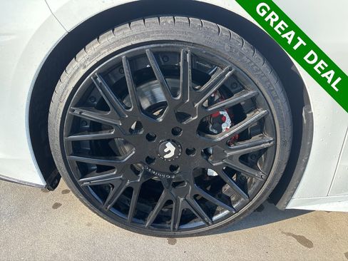 Used 2022 Chevrolet Corvette Stingray w/ Z51 Performance Package image 9