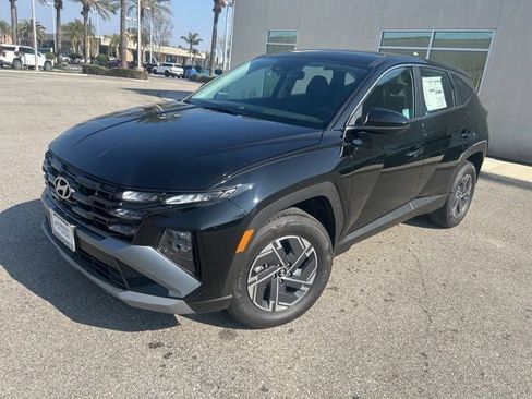New 2026 Hyundai Tucson Blue SE image 2