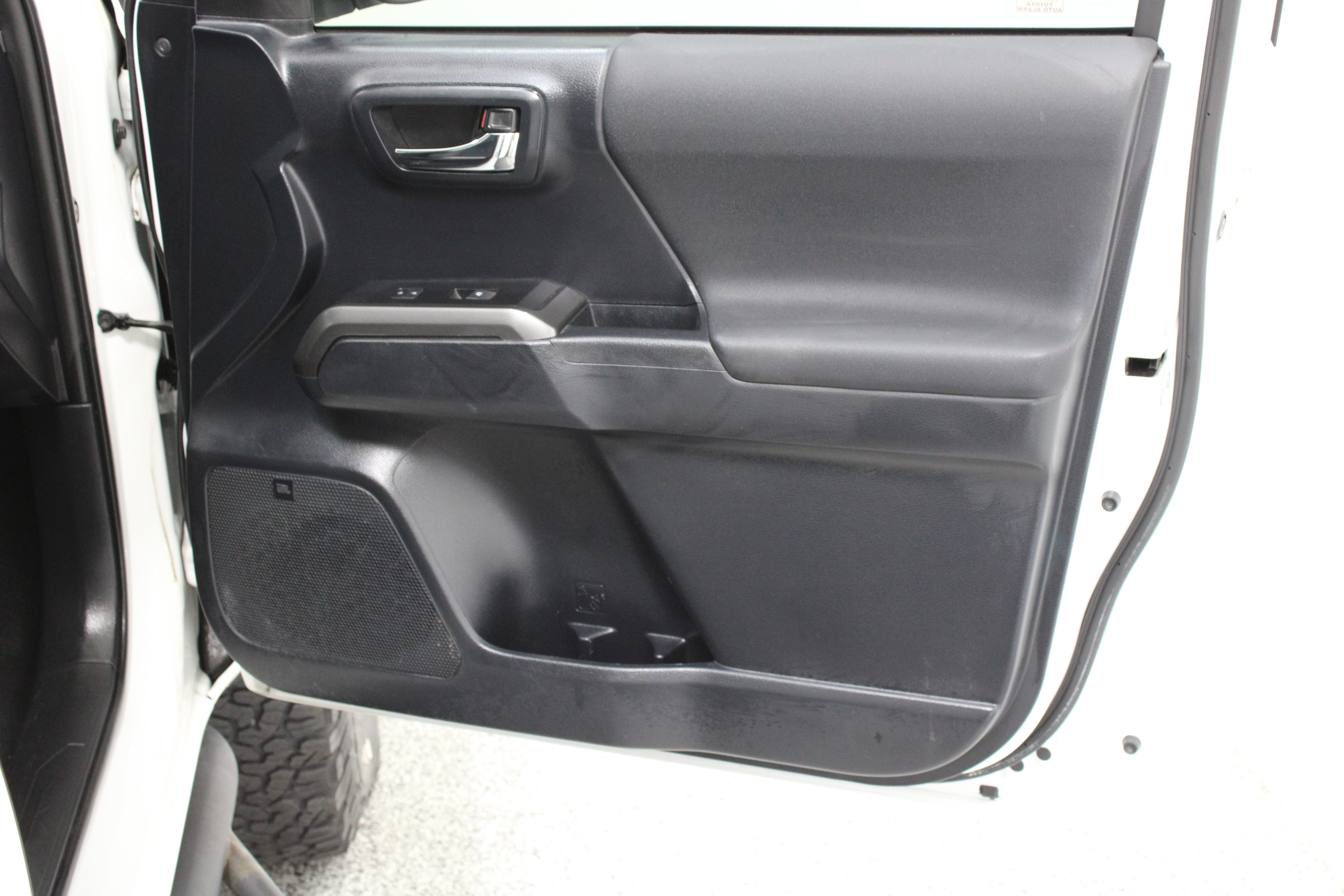 Used 2019 Toyota Tacoma TRD Pro AWD/4WD image 38