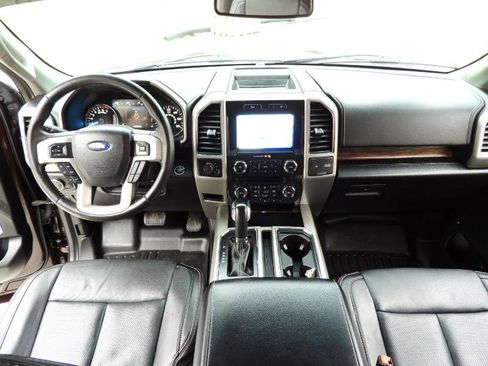 Used 2019 Ford F150 Lariat image 41