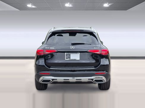 New 2026 Mercedes-Benz GLC 300 4MATIC image 9