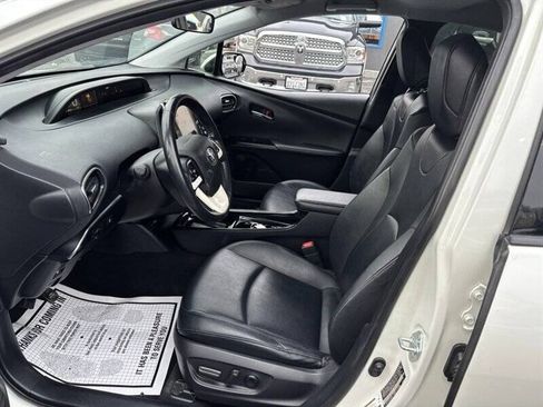 Used 2019 Toyota Prius Prime Premium w/ Carpet Mat Package FWD image 6