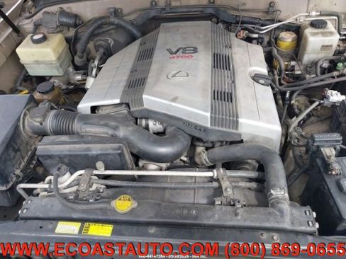 Used 2001 Lexus LX 470 4WD image 11