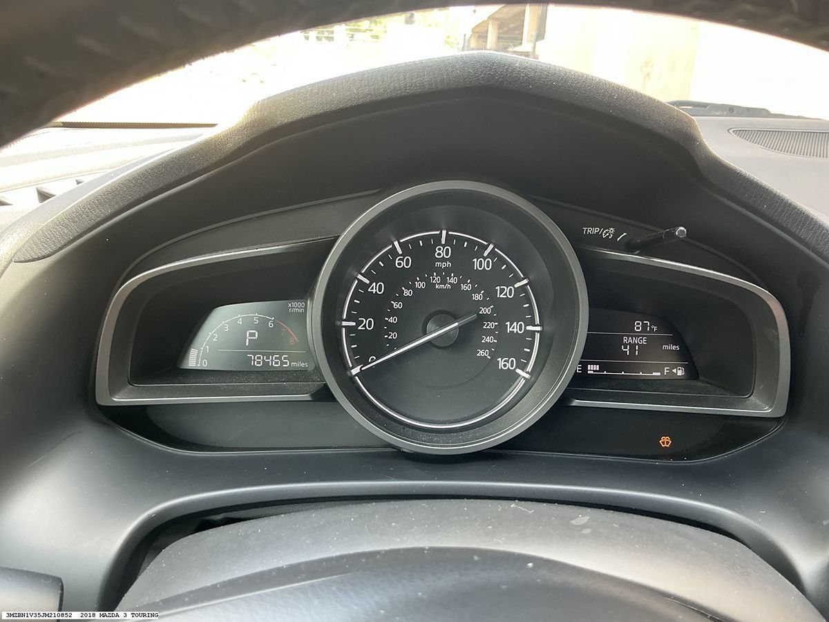 Used 2018 MAZDA MAZDA3 Touring FWD image 12