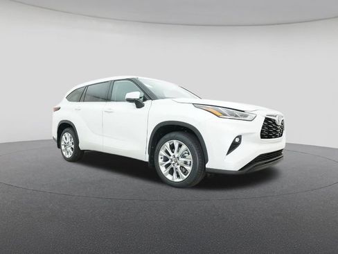 New 2026 Toyota Highlander Limited image 29