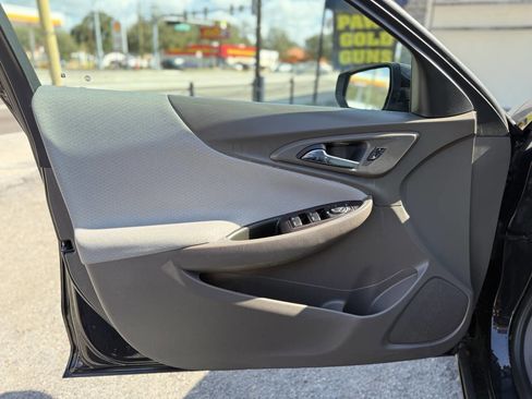 Used 2022 Chevrolet Malibu LS w/ Driver Confidence Package II image 11