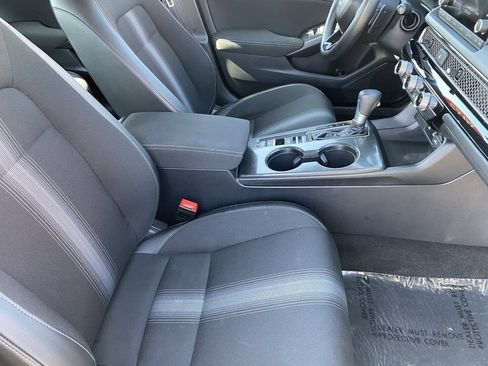 Used 2025 Honda Civic Sport image 16