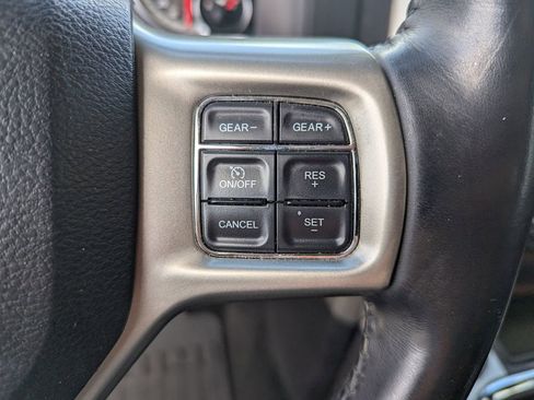 Used 2017 RAM 1500 Laramie image 23