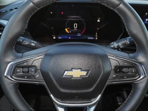 Used 2025 Chevrolet TrailBlazer LT w/ LT Cold Weather Package FWD image 28